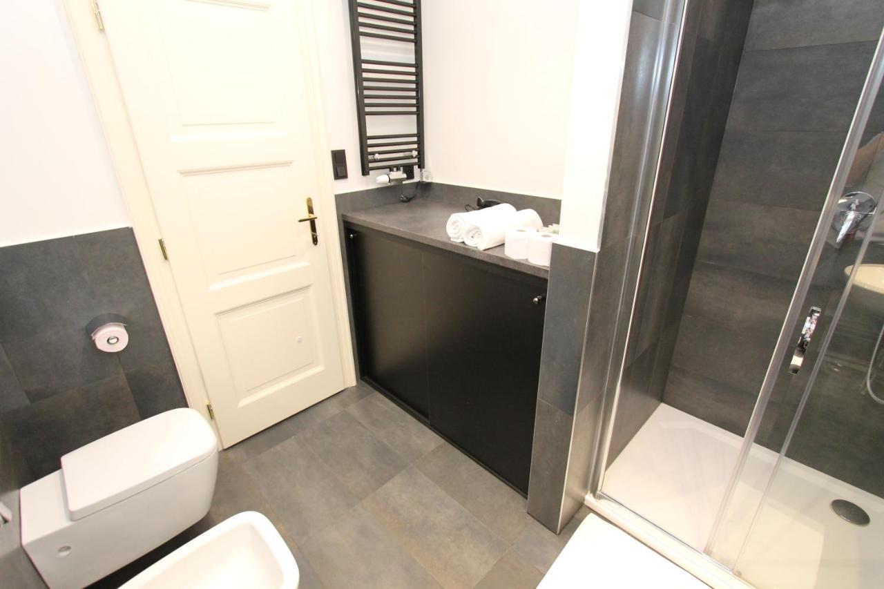 Luxury Apartments Krocinova Prag Exterior foto