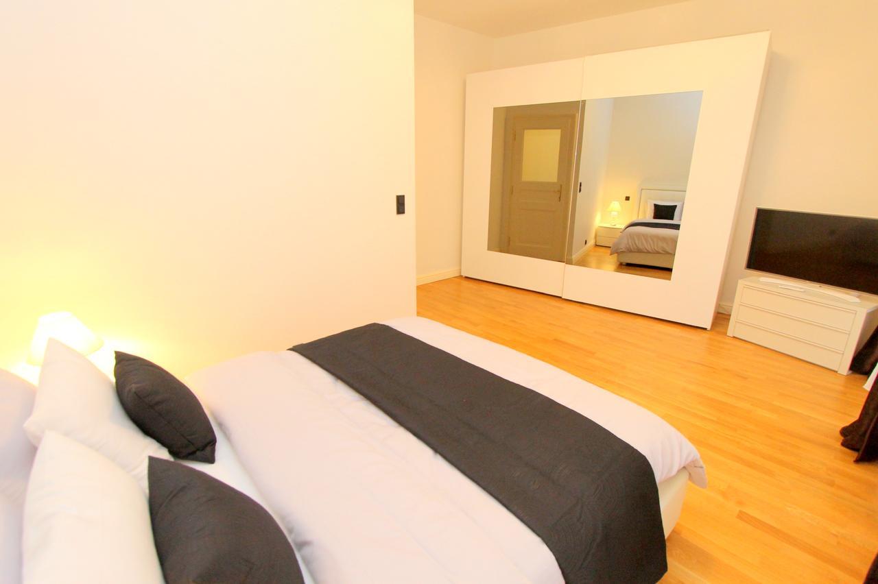 Luxury Apartments Krocinova Prag Exterior foto